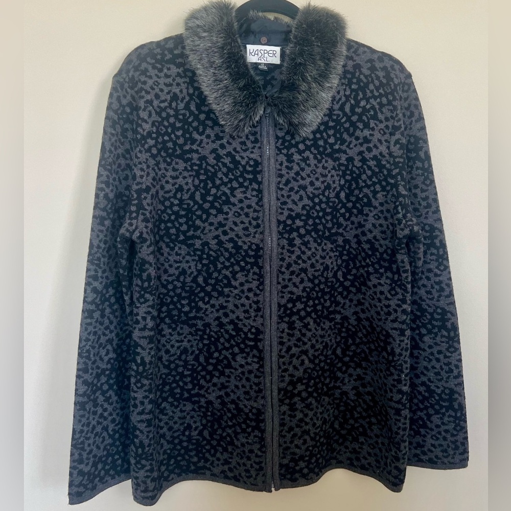 Kasper Lambswool Faux Fur Collar Animal Print Zip Cardigan